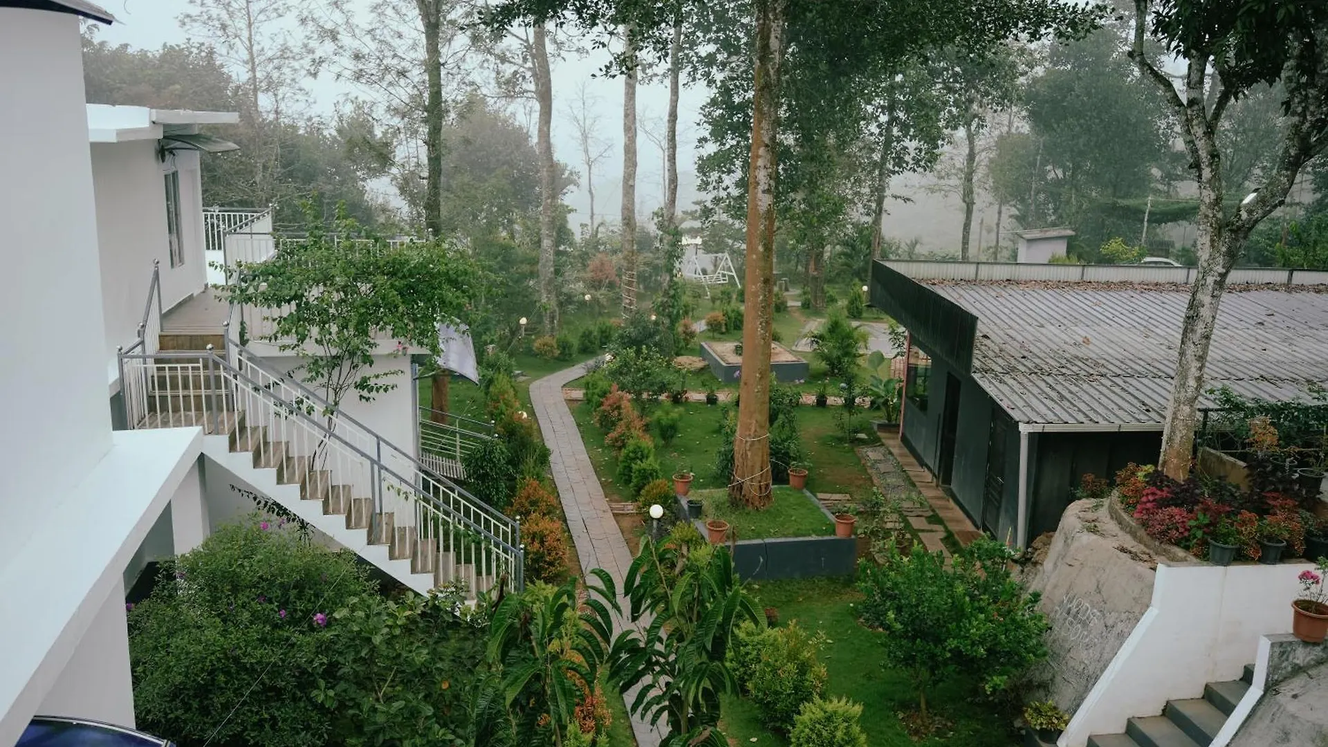 Vaduvanchal Haze Woods Resort