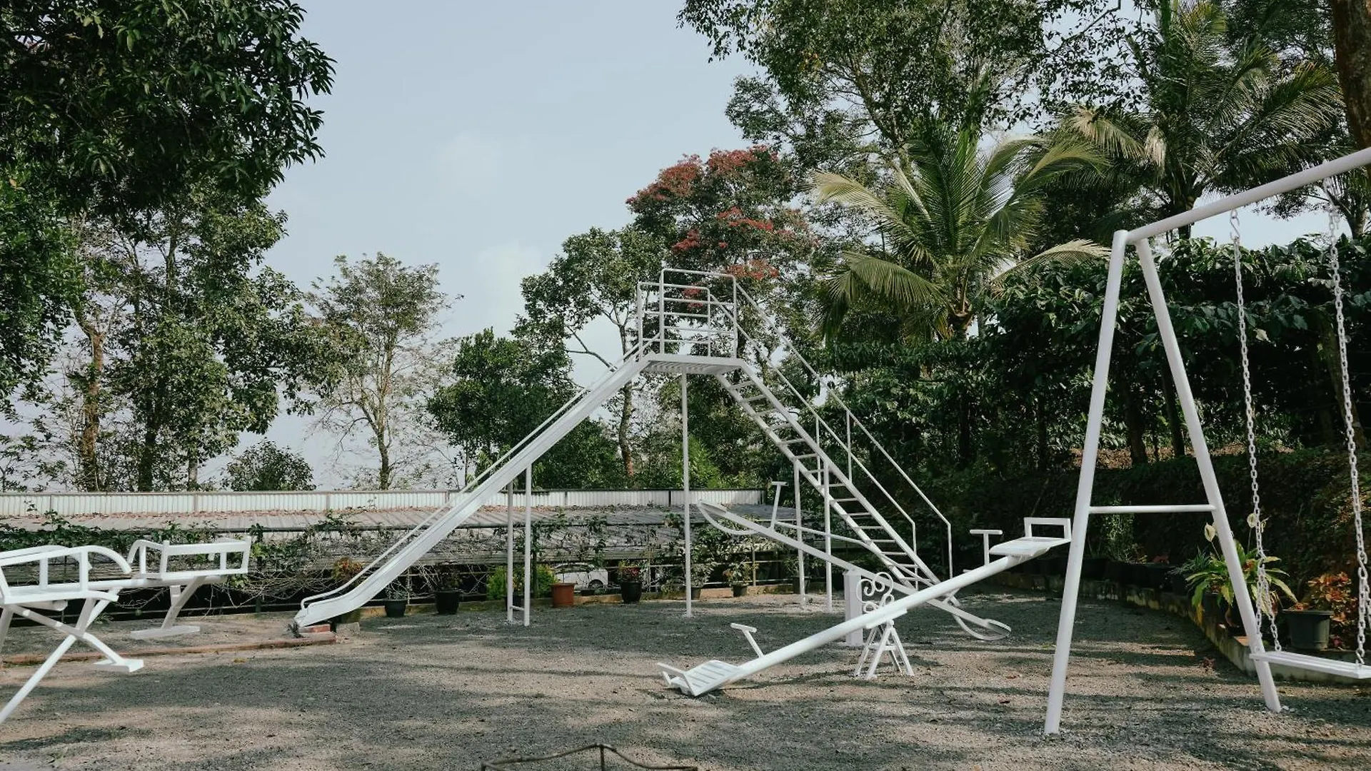 Haze Woods Resort Vaduvanchal