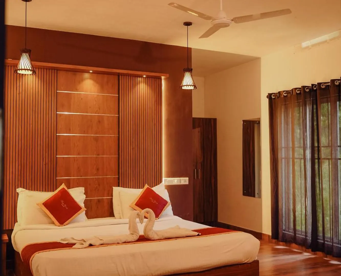 Haze Woods Resort Vaduvanchal 0*,