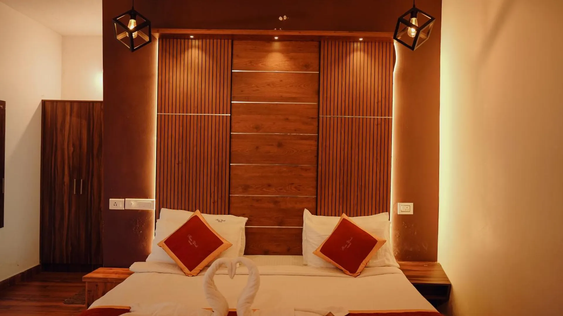 Haze Woods Resort Vaduvanchal