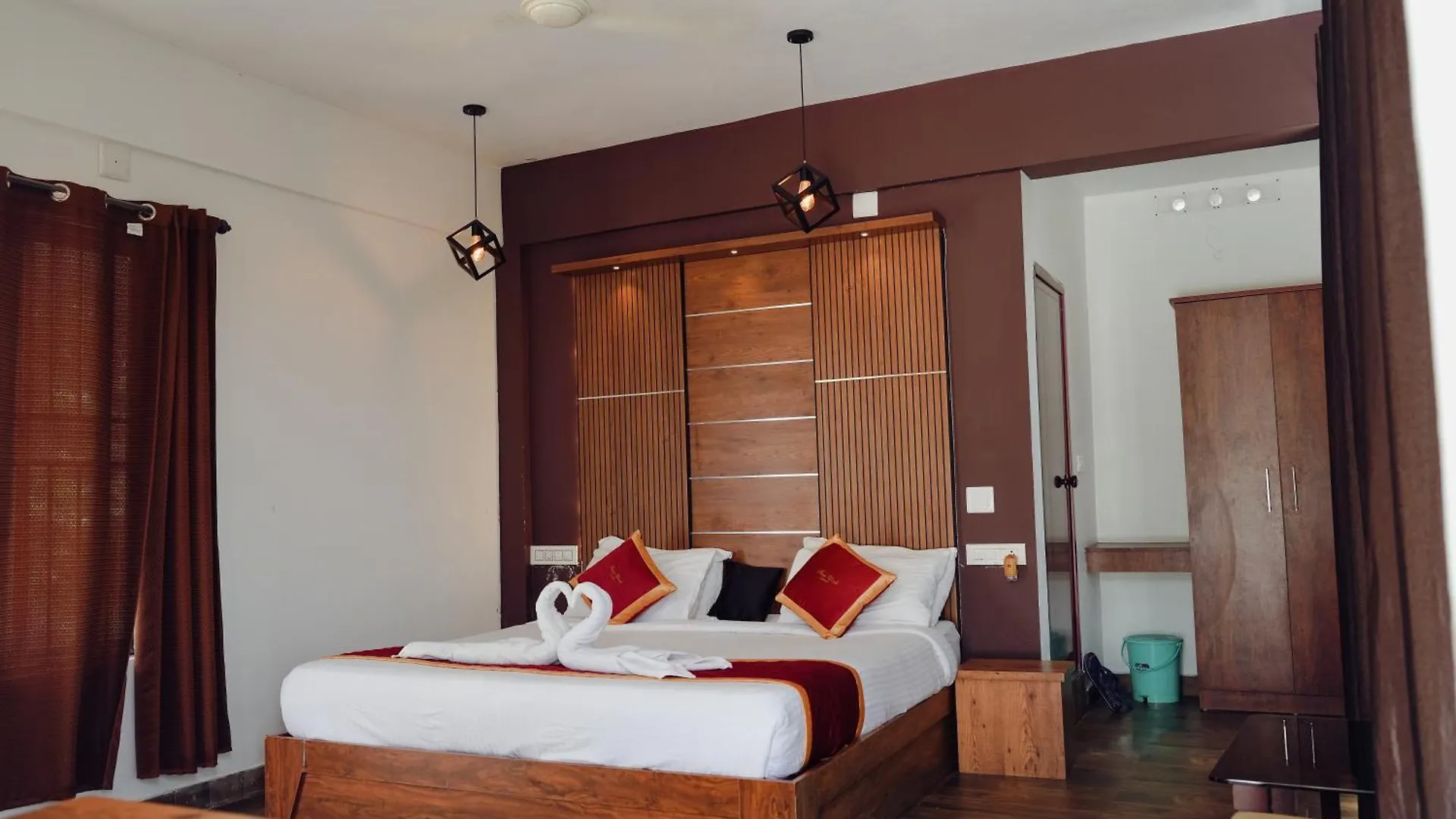 Haze Woods Resort Vaduvanchal